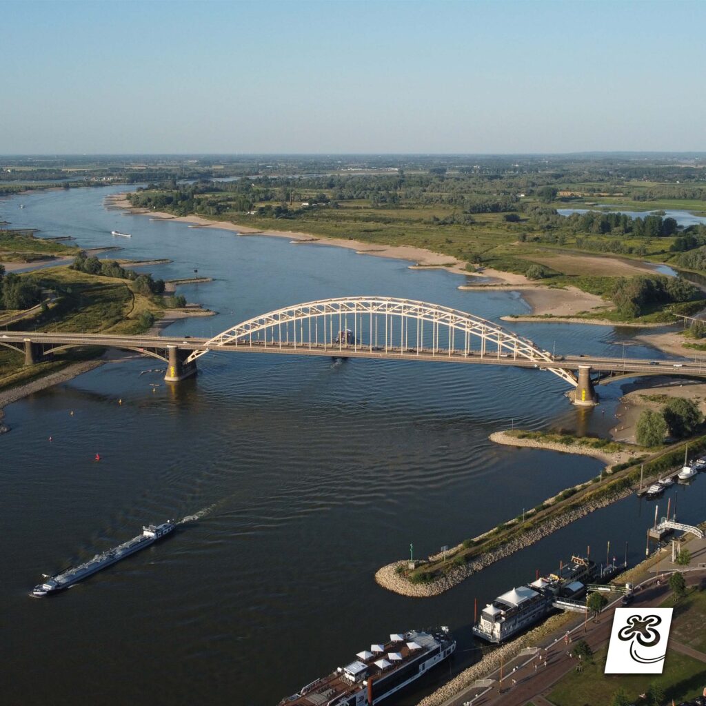 De Waalbrug Nijmegen, DroneVista